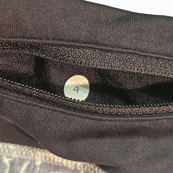 Lululemon Skort Womens 4 Gray Black Run Pace Setter Tennis Skirt Ruffled Tiered - Picture 6 of 10